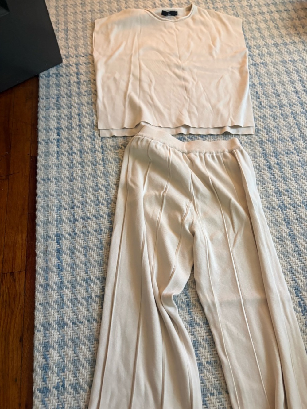 Women’s Cream Wide-Leg Knit Pants